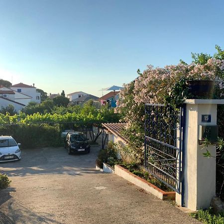 Danijela Apartment มาลีโลชินจ์ ภายนอก รูปภาพ