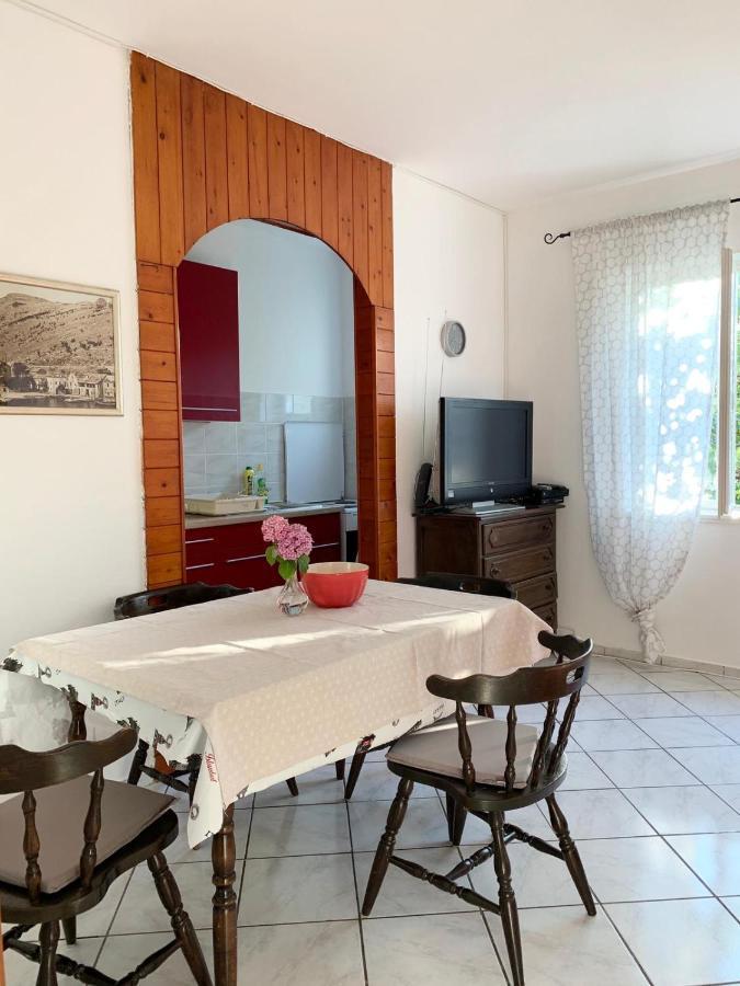 Danijela Apartment มาลีโลชินจ์ ภายนอก รูปภาพ