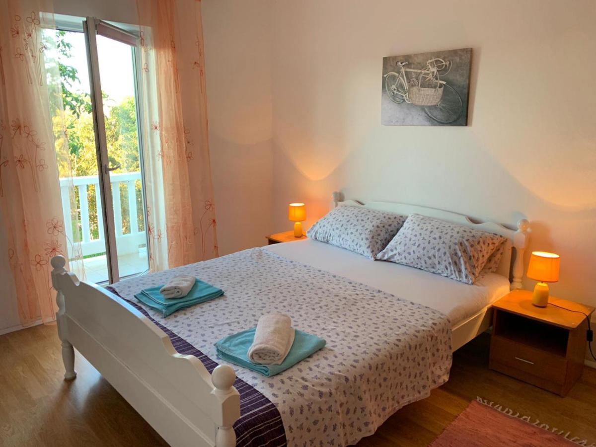 Danijela Apartment มาลีโลชินจ์ ภายนอก รูปภาพ